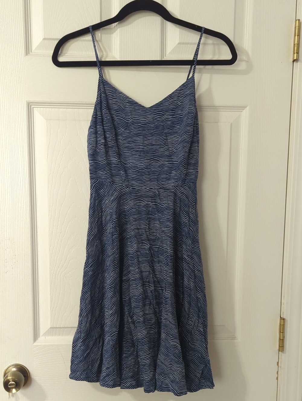 Old Navy Blue Wave-Pattern Spaghetti Strap Dress